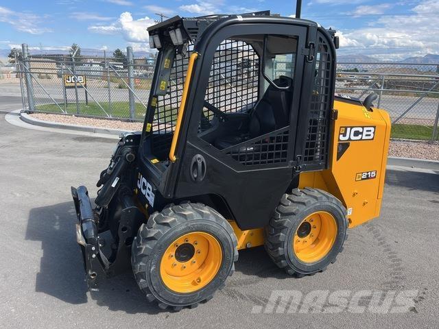 JCB 215 Ładowarki burtowe