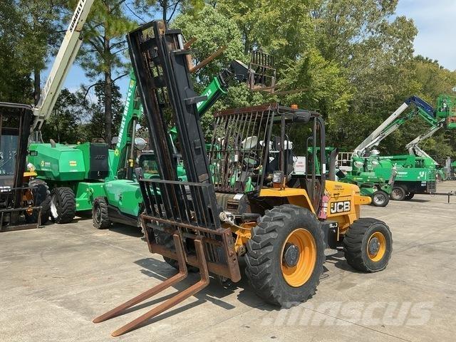 JCB 930 Wózki widłowe terenowe