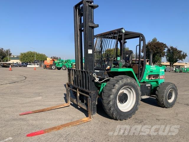 JCB 930 Wózki widłowe terenowe