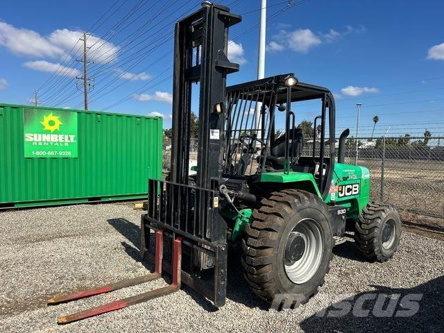 JCB 930 Wózki widłowe terenowe