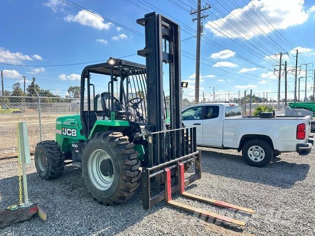 JCB 930 Wózki widłowe terenowe