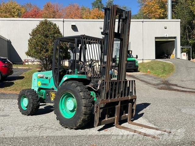 JCB 930 Wózki widłowe terenowe