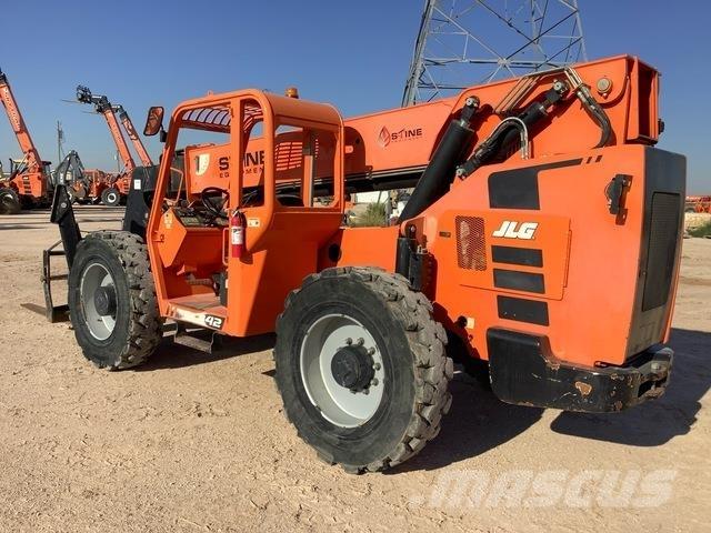 JLG 10042 Ładowarki teleskopowe