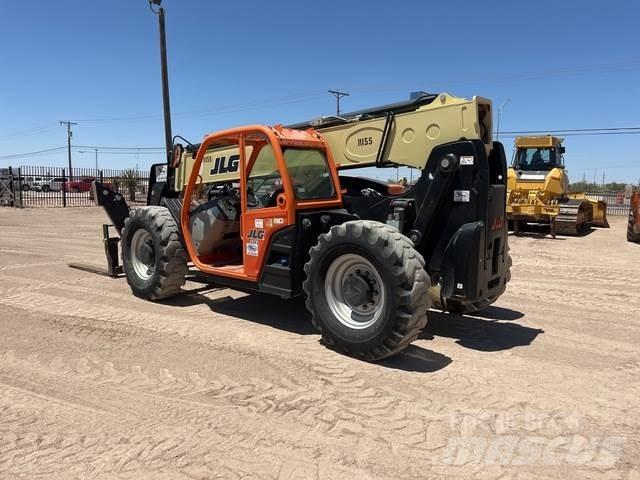 JLG 1043 Ładowarki teleskopowe
