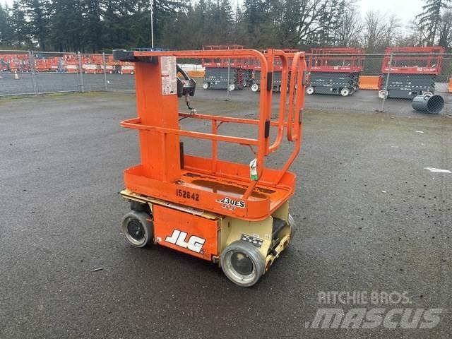JLG 1230ES Podnośniki masztowe