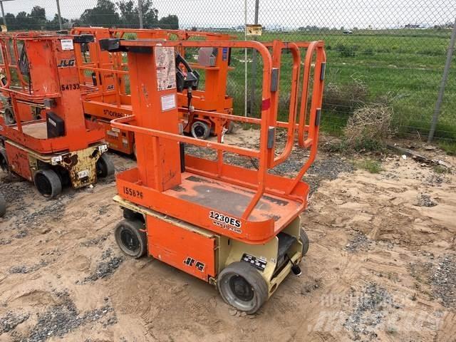 JLG 1230ES Podnośniki masztowe