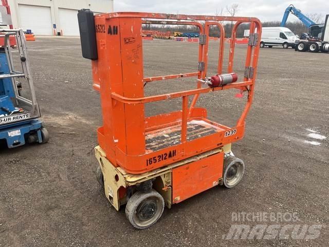 JLG 1230ES Podnośniki masztowe