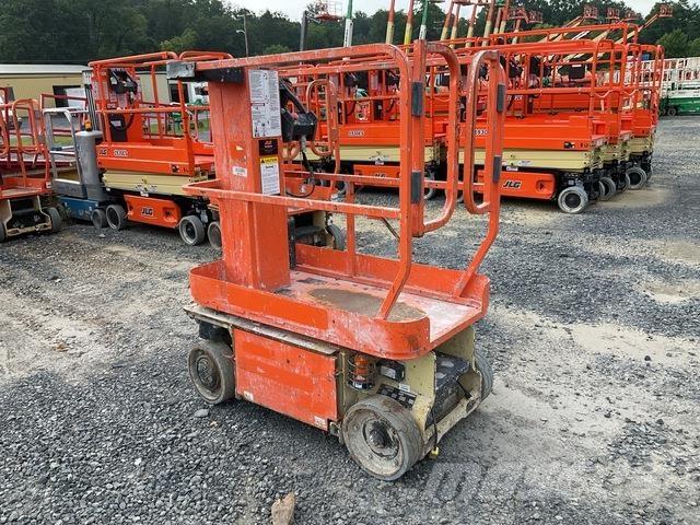 JLG 1230ES Podnośniki masztowe