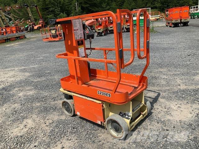 JLG 1230ES Podnośniki masztowe
