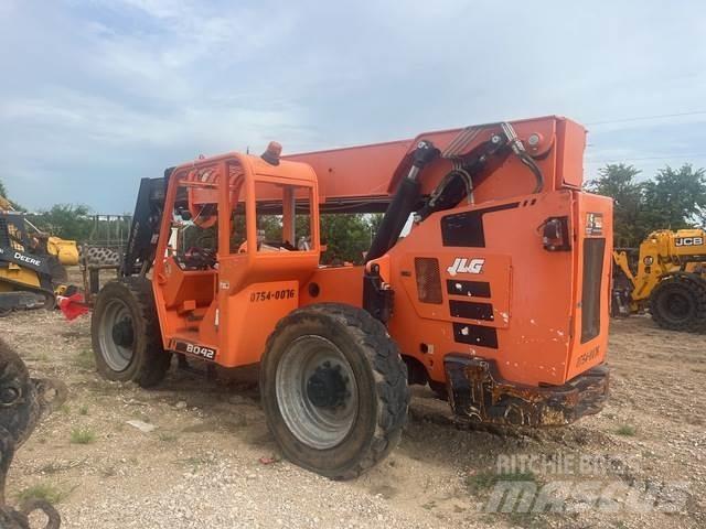 JLG 8042 Ładowarki teleskopowe