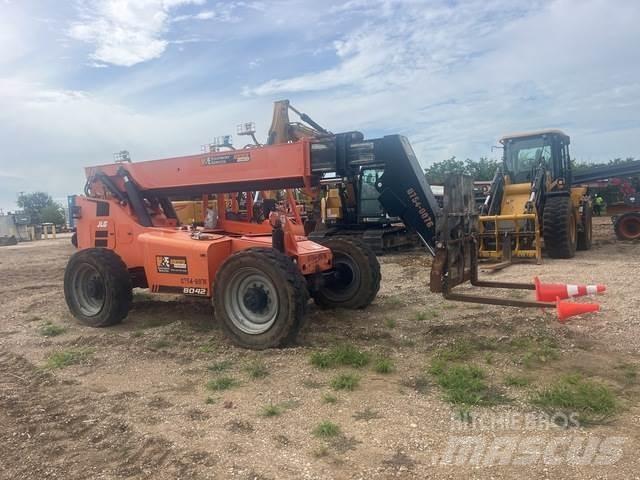 JLG 8042 Ładowarki teleskopowe