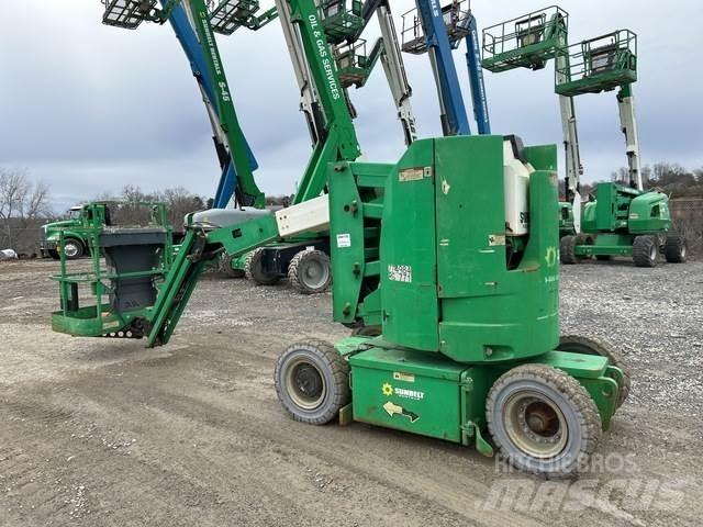 JLG E300AJ Podnośniki przegubowe