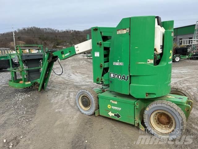 JLG E300AJ Podnośniki przegubowe