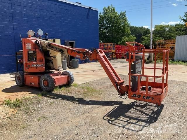 JLG E300AJP Podnośniki przegubowe