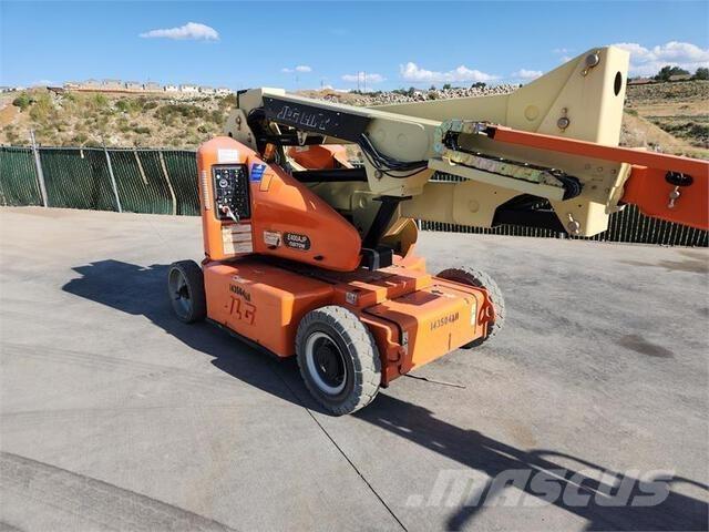 JLG E400AJP Podnośniki przegubowe