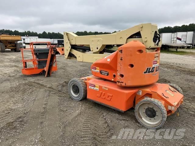 JLG E400AJPN Podnośniki przegubowe
