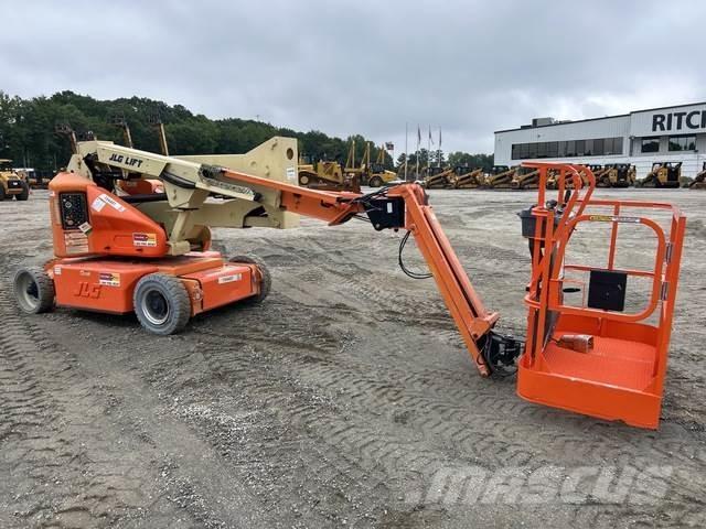 JLG E400AJPN Podnośniki przegubowe