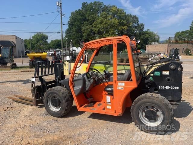 JLG G5-18A Ładowarki teleskopowe