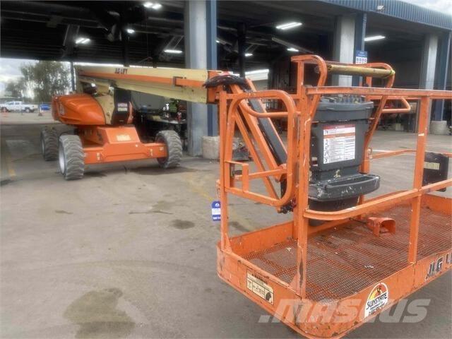 JLG M600J Podnośniki przegubowe