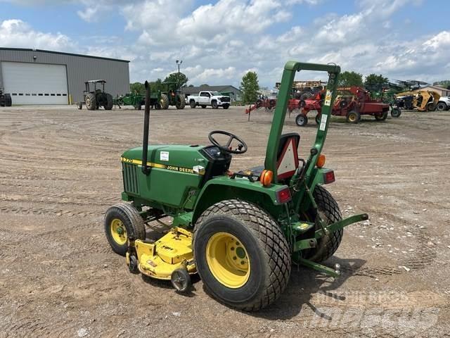 John Deere 770 Mikrociągniki