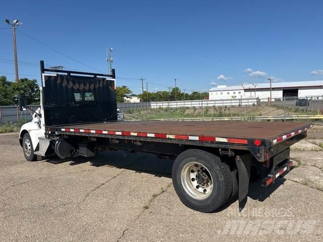 Kenworth T3 Ciężarówki typu Platforma / Skrzynia