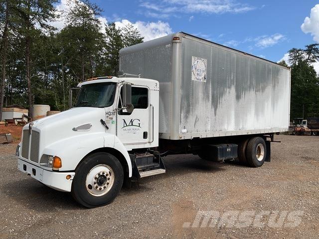 Kenworth T300 Samochody ciężarowe ze skrzynią zamkniętą