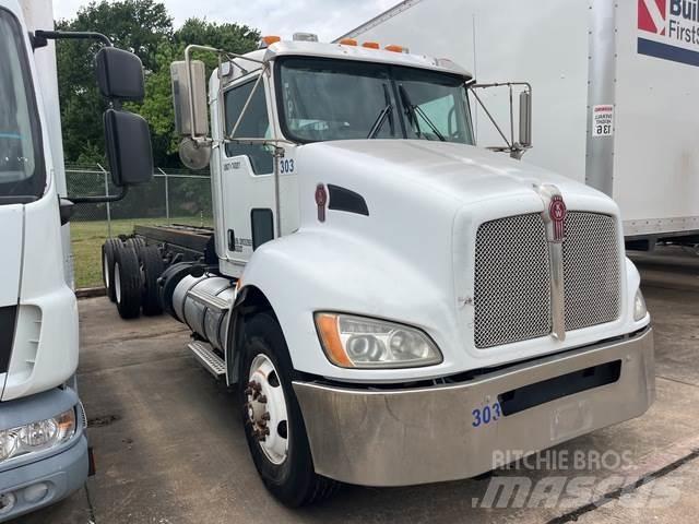 Kenworth T370 Samochody ciężarowe ze skrzynią zamkniętą