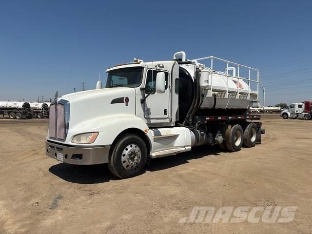 Kenworth T660 Kombi / koparki ssące