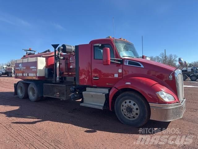 Kenworth T680 Koparki gąsienicowe