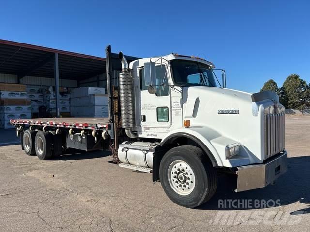 Kenworth T800 Ciężarówki typu Platforma / Skrzynia