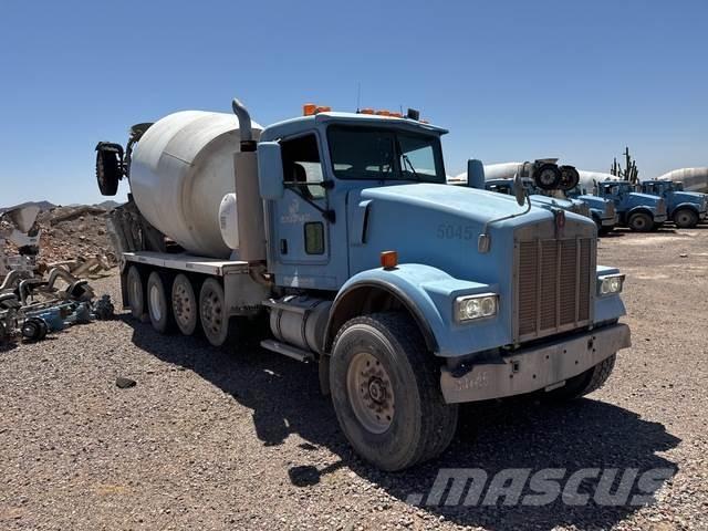 Kenworth W900 Inne
