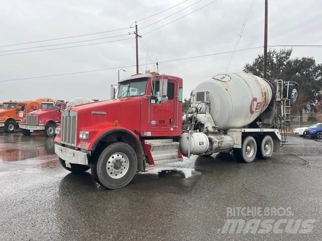 Kenworth W900B Inne