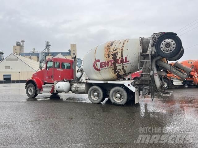 Kenworth W900B Inne