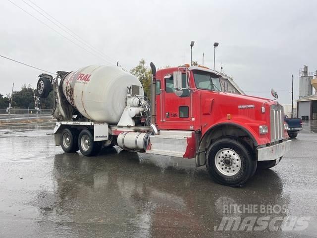 Kenworth W900B Inne