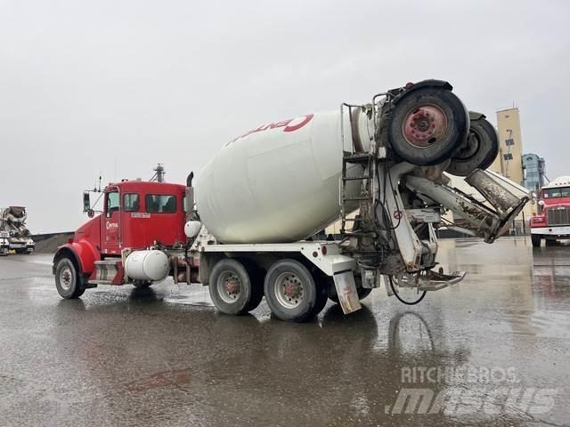Kenworth W900B Inne