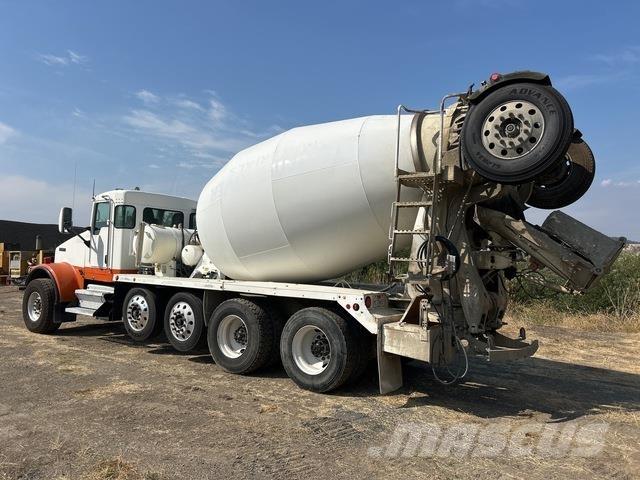 Kenworth W900B Inne