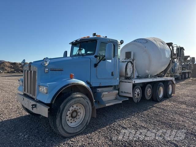 Kenworth W900S Inne