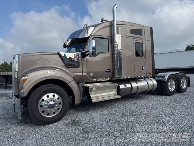 Kenworth W990 Ciągniki siodłowe