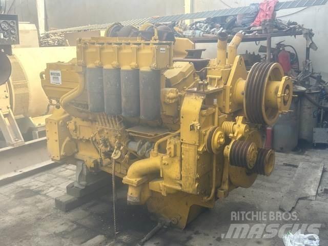 Komatsu  Silniki