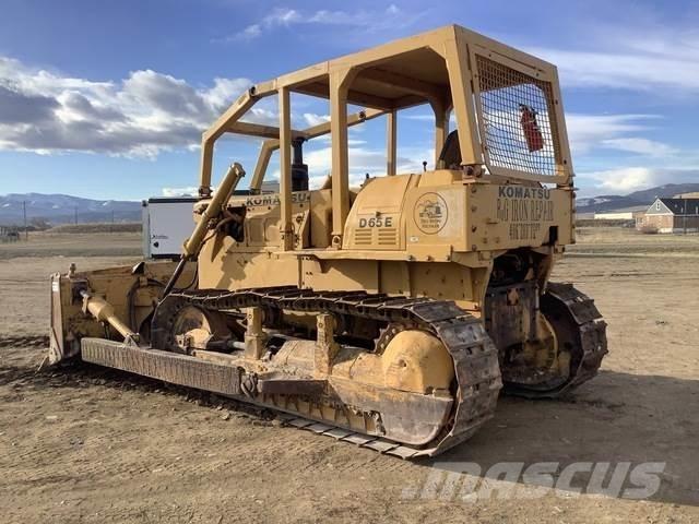 Komatsu D65E-6 Spycharki gąsienicowe