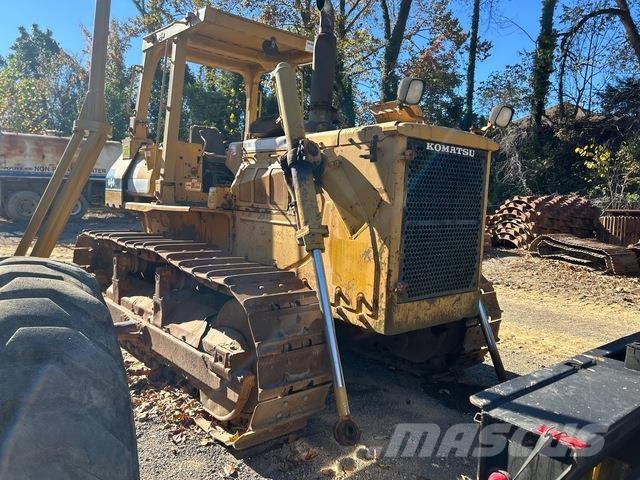 Komatsu D68E-1 Spycharki gąsienicowe