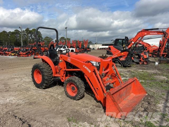 Kubota L3301DT Mikrociągniki