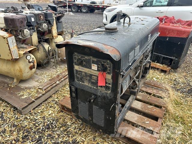 Lincoln  Urządzenia spawalnicze