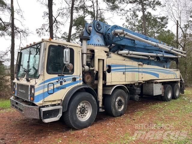 Mack 47M Samojezdne pompy do betonu