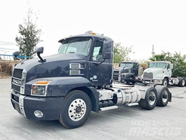 Mack AN64T Ciągniki siodłowe