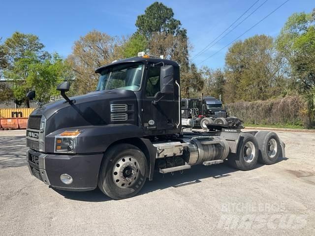 Mack AN64T Ciągniki siodłowe