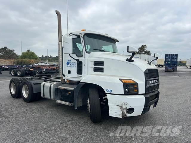 Mack AN64T Ciągniki siodłowe