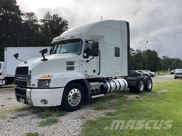 Mack AN64T Ciągniki siodłowe