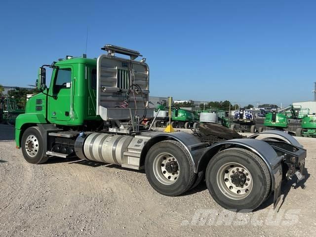 Mack AN64T Ciągniki siodłowe