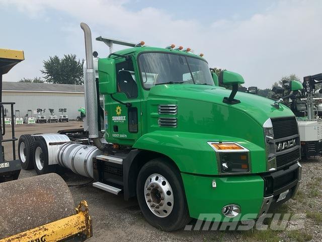 Mack AN64T Ciągniki siodłowe